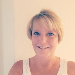 10574685