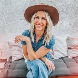 Lauren head shot