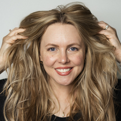 Kat calaway 2025 studio  34