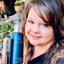 Monat profile pic