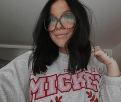 61834401 aa6d 4d42 a023 4778aee5e88e