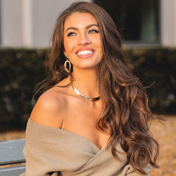 Angelaamezcua18
